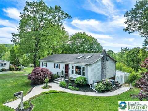 95 Franklin Heights Road, Franklin, PA 18235