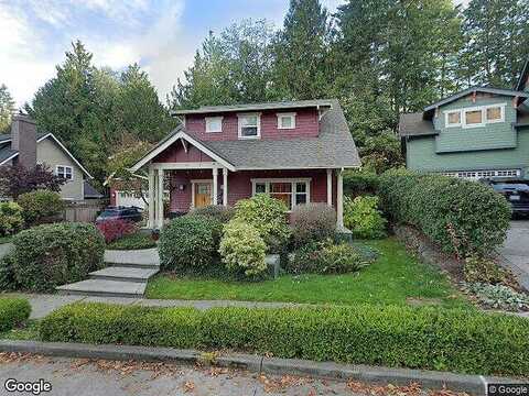 North Town, BAINBRIDGE ISLAND, WA 98110
