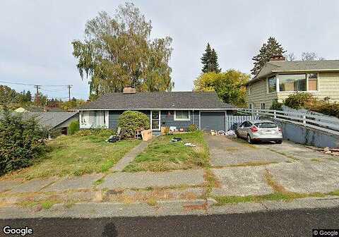 17Th, BREMERTON, WA 98310