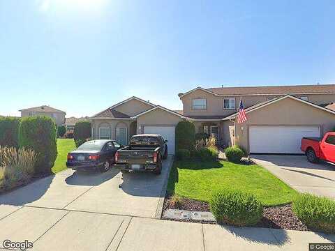 Mia, PASCO, WA 99301