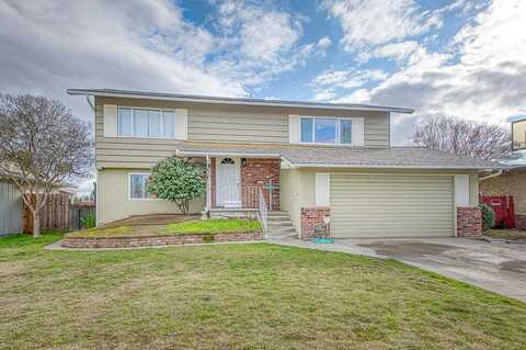 Hillcrest, SELMA, CA 93662