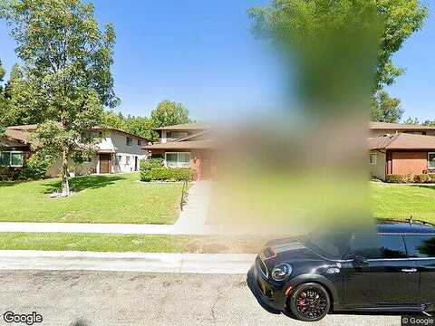 Calle De La Luna, AZUSA, CA 91702