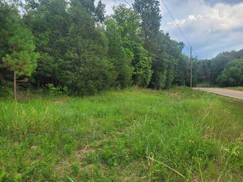 000 LINDEN, Clifton, TN 38425