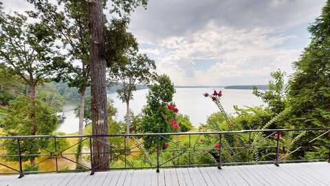 305 ANCHOR BAY, Savannah, TN 38372