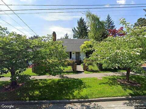 41St, SEATTLE, WA 98115