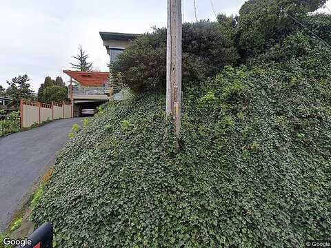 37Th, SEATTLE, WA 98117