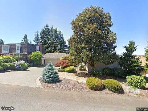 133Rd, BELLEVUE, WA 98006