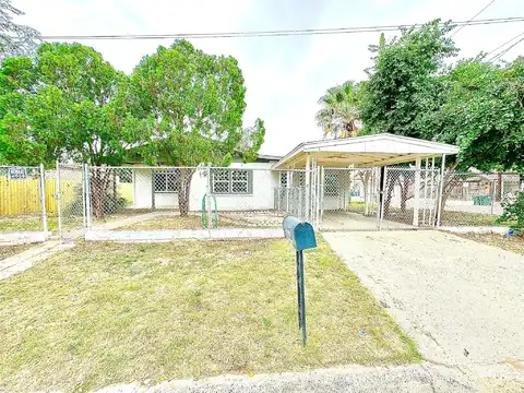 Frankfort, LAREDO, TX 78040
