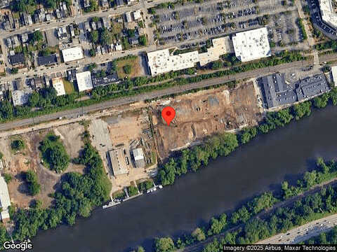 Riverplace Dr #16M, Conshohocken, PA 19428