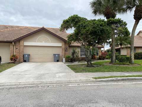 Le Chalet, BOYNTON BEACH, FL 33472