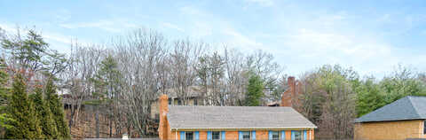 Meadow Creek, ROANOKE, VA 24018