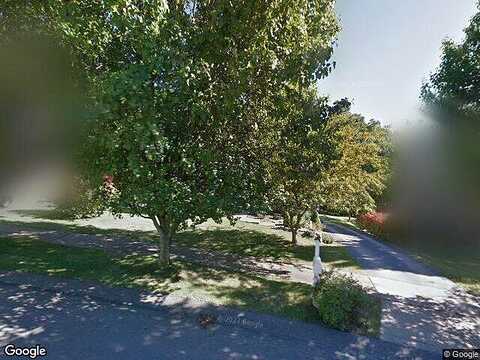 Pin Oak, CORAOPOLIS, PA 15108