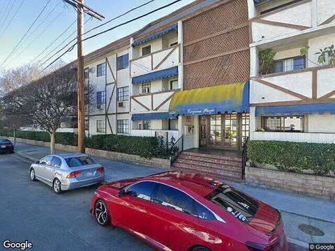 Hatteras, TARZANA, CA 91356