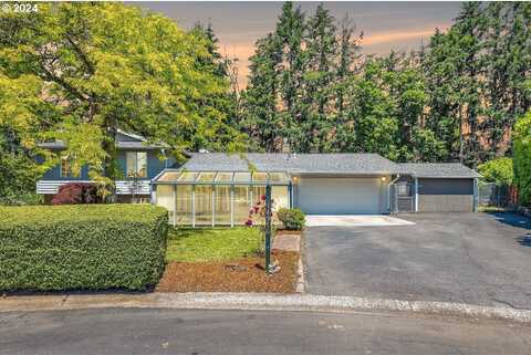 Karen, DAMASCUS, OR 97089
