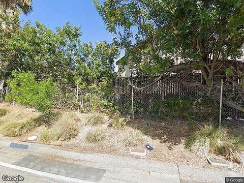 Chadron, HAWTHORNE, CA 90250