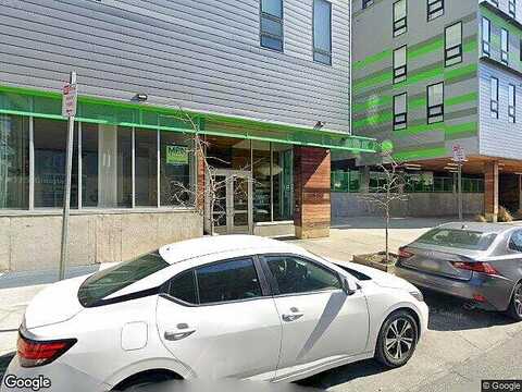 31St, PHILADELPHIA, PA 19121