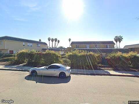 Madera, VISTA, CA 92084
