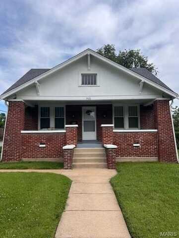 915 N Kingshighway Street, Saint Charles, MO 63301