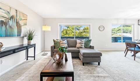 Van Ness, HUNTINGTON BEACH, CA 92646