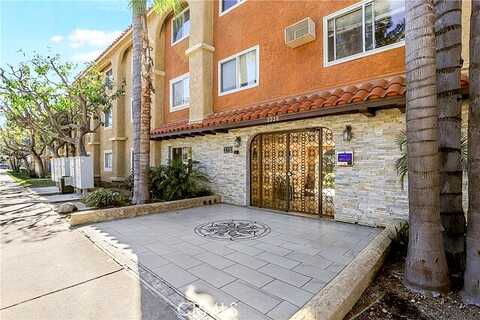 Altura, LA CRESCENTA, CA 91214