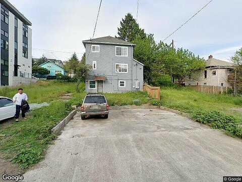 Hiawatha Pl S #A, Seattle, WA 98144