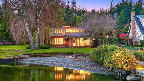 Ferncroft, MERCER ISLAND, WA 98040