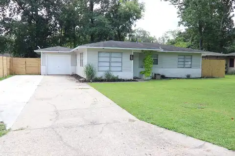 Roxton, BEAUMONT, TX 77707