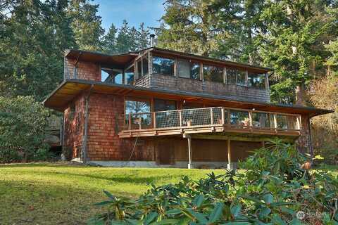 Trails End, GREENBANK, WA 98253