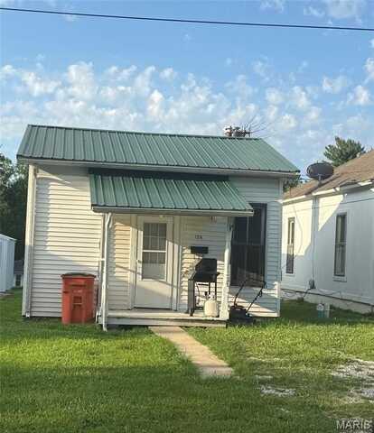 124 E Jefferson Street, Vandalia, IL 62471