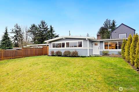 29Th Ave Sw #A, Seattle, WA 98126
