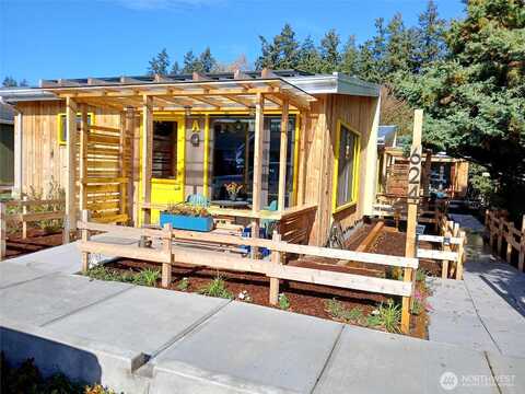 Second St #A, Langley, WA 98260