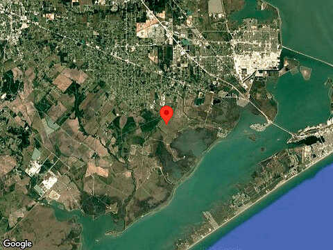 Sanderling Cir, Hitchcock, TX 77563
