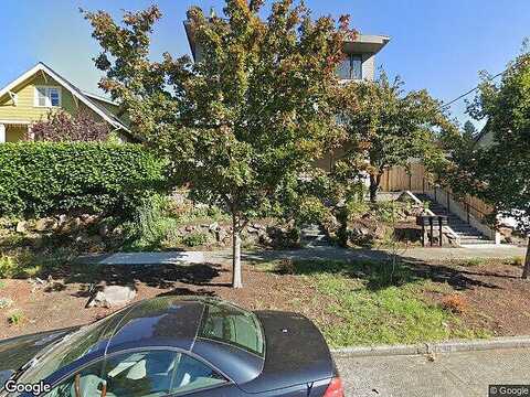 32Nd Ave W #B, Seattle, WA 98199