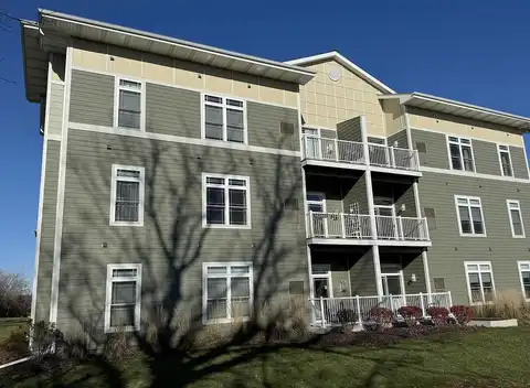 Thurow, OCONOMOWOC, WI 53066