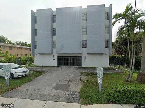 6Th, NORTH MIAMI, FL 33161