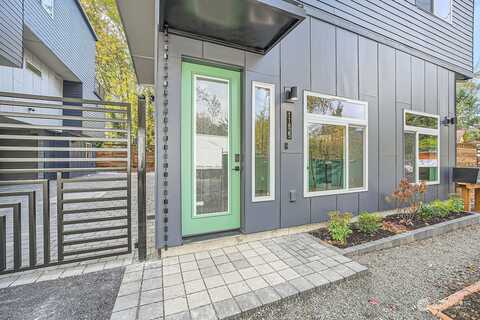 59Th Ave S #A, Seattle, WA 98178