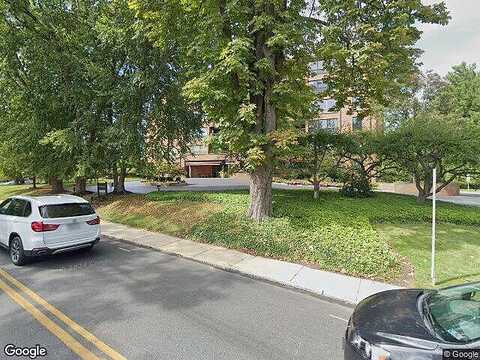 Grays Ln #302-304, HAVERFORD, PA 19041