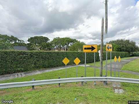 1St, PEMBROKE PINES, FL 33024