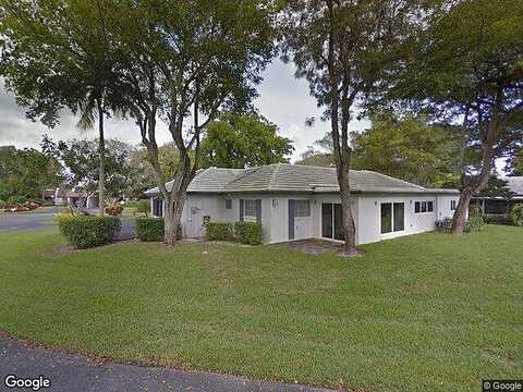 Oaks Clubhouse, POMPANO BEACH, FL 33069