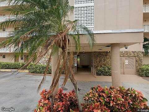 14Th, HALLANDALE BEACH, FL 33009