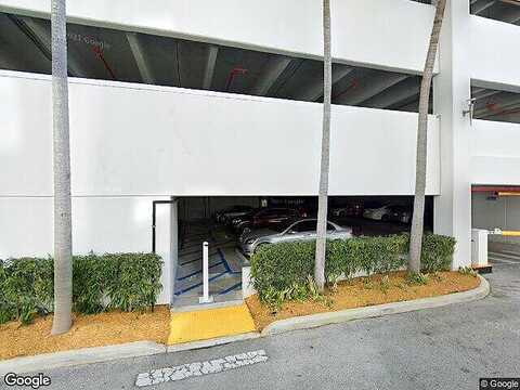 Ocean, HALLANDALE BEACH, FL 33009