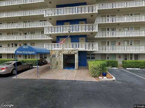 Ocean, HALLANDALE BEACH, FL 33009