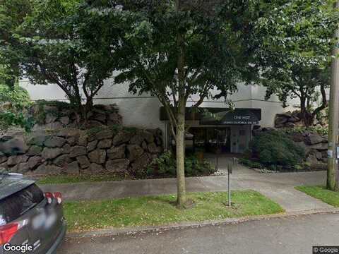 California, SEATTLE, WA 98136