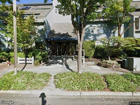 80Th, MERCER ISLAND, WA 98040