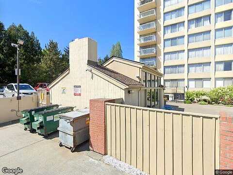 8Th, SEATTLE, WA 98105