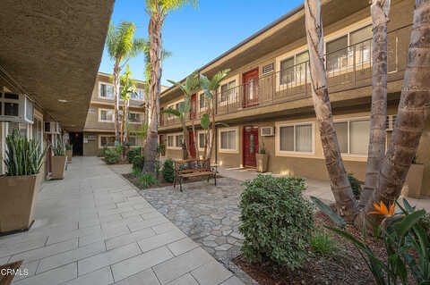 Altura, LA CRESCENTA, CA 91214