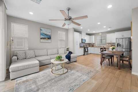Escondido, ESCONDIDO, CA 92025