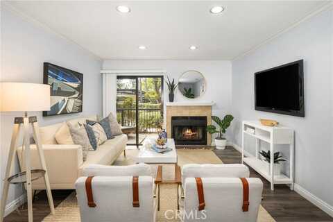 Indian Hill, LAGUNA HILLS, CA 92653