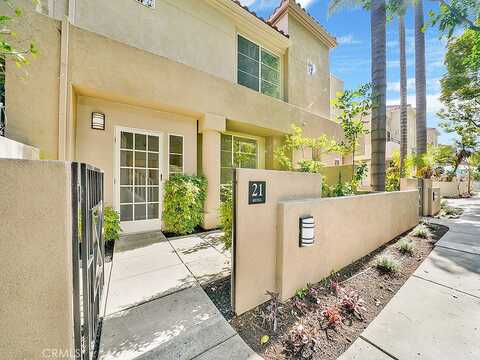 Mistral, ALISO VIEJO, CA 92656