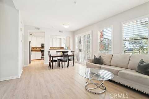 California, MISSION VIEJO, CA 92692